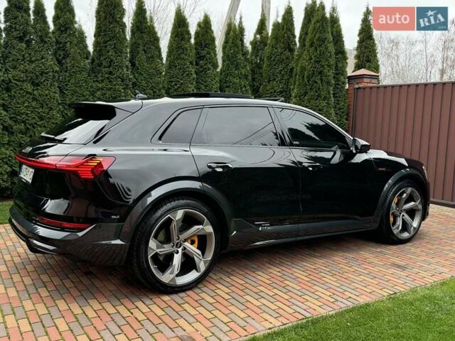 Чорний Ауді E-Tron, об'ємом двигуна 0 л та пробігом 58 тис. км за 42999 $, фото 12 на Automoto.ua