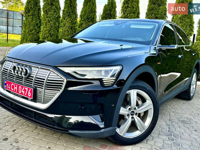 Черный Ауди E-Tron, объемом двигателя 0 л и пробегом 82 тыс. км за 37777 $, фото 4 на Automoto.ua
