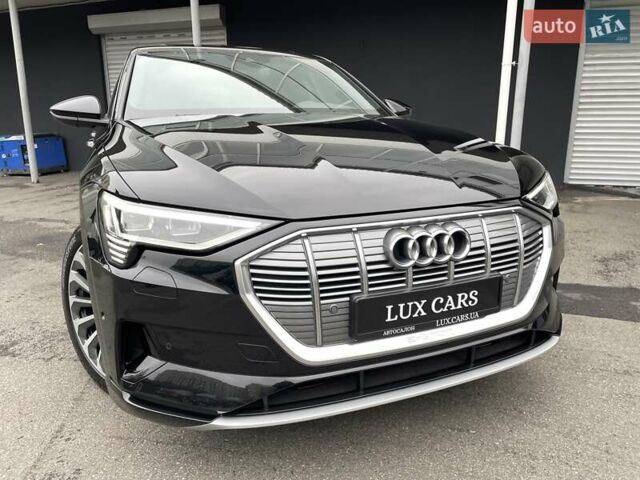 Черный Ауди E-Tron, объемом двигателя 0 л и пробегом 66 тыс. км за 41900 $, фото 22 на Automoto.ua