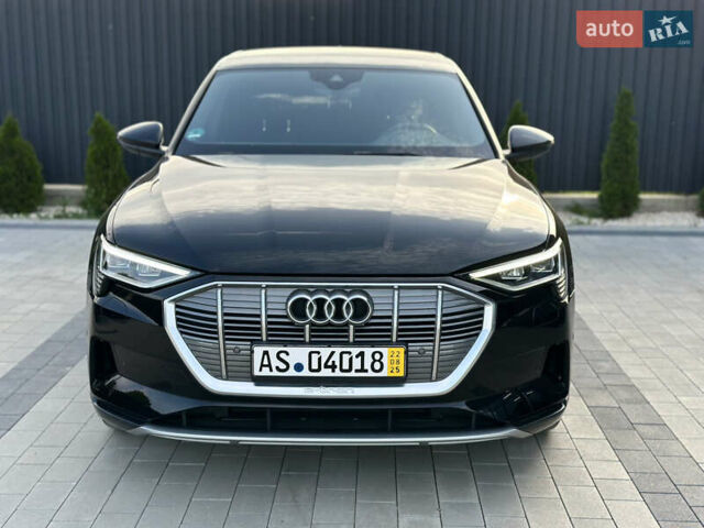 Черный Ауди E-Tron, объемом двигателя 0 л и пробегом 40 тыс. км за 26900 $, фото 11 на Automoto.ua
