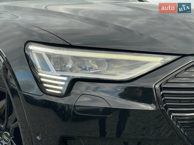 Чорний Ауді E-Tron, об'ємом двигуна 0 л та пробігом 70 тис. км за 39999 $, фото 9 на Automoto.ua