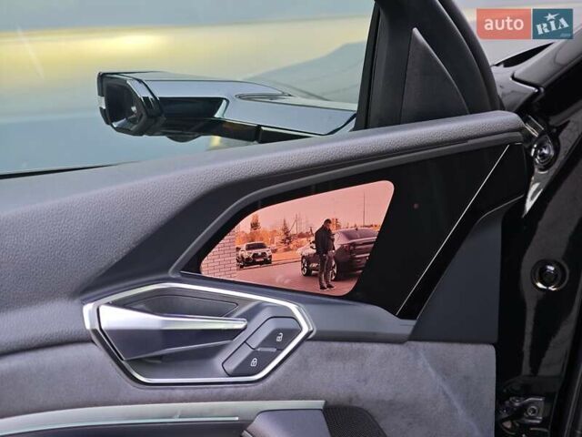 Чорний Ауді E-Tron, об'ємом двигуна 0 л та пробігом 34 тис. км за 49499 $, фото 27 на Automoto.ua