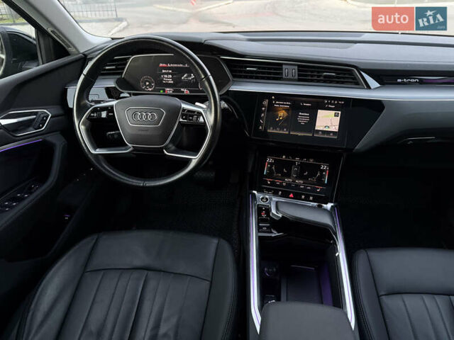 Чорний Ауді E-Tron, об'ємом двигуна 0 л та пробігом 155 тис. км за 28500 $, фото 14 на Automoto.ua