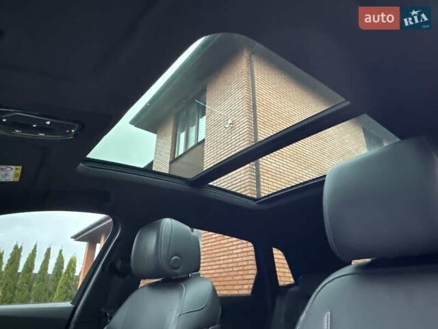 Чорний Ауді E-Tron, об'ємом двигуна 0 л та пробігом 58 тис. км за 42999 $, фото 49 на Automoto.ua