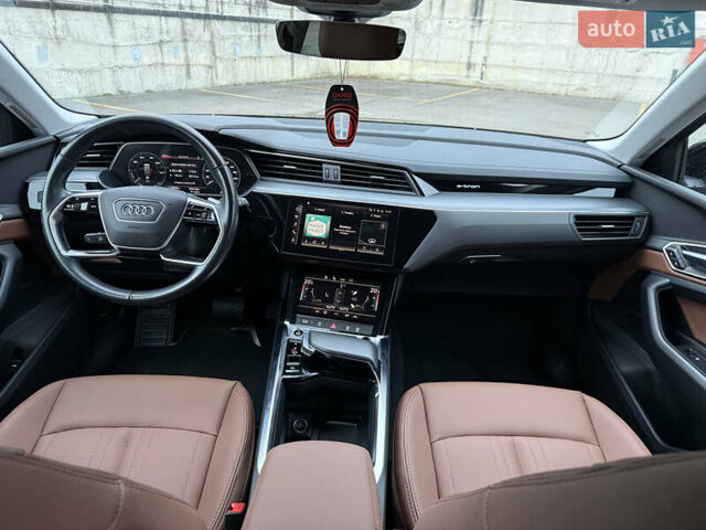 Черный Ауди E-Tron, объемом двигателя 0 л и пробегом 125 тыс. км за 29999 $, фото 45 на Automoto.ua