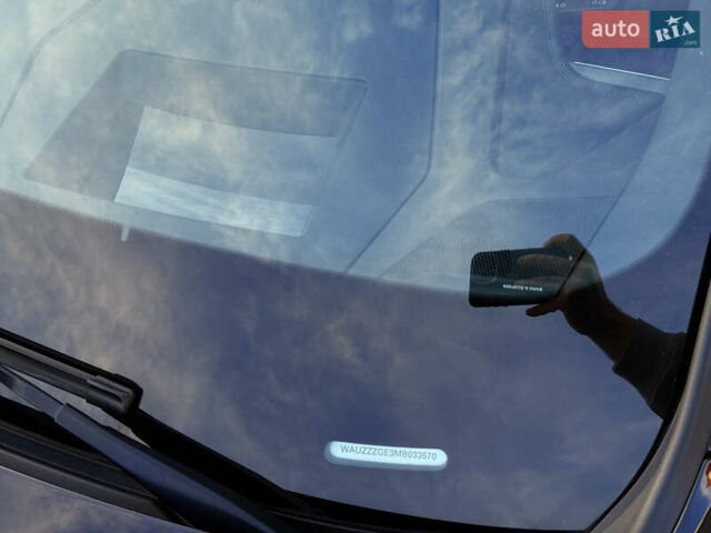 Чорний Ауді E-Tron, об'ємом двигуна 0 л та пробігом 58 тис. км за 41900 $, фото 11 на Automoto.ua