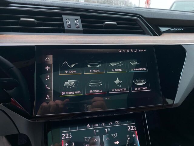 Чорний Ауді E-Tron, об'ємом двигуна 0 л та пробігом 38 тис. км за 33900 $, фото 15 на Automoto.ua