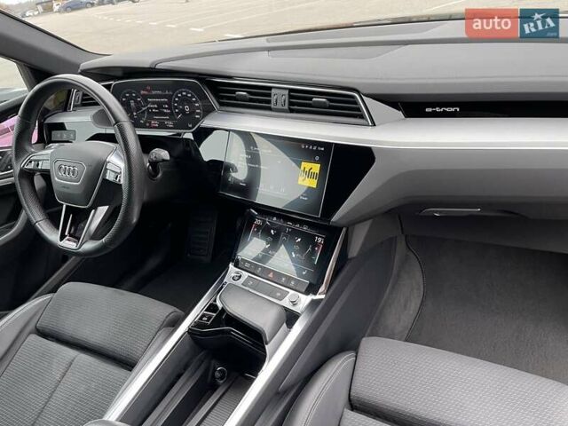 Черный Ауди E-Tron, объемом двигателя 0 л и пробегом 68 тыс. км за 37000 $, фото 29 на Automoto.ua
