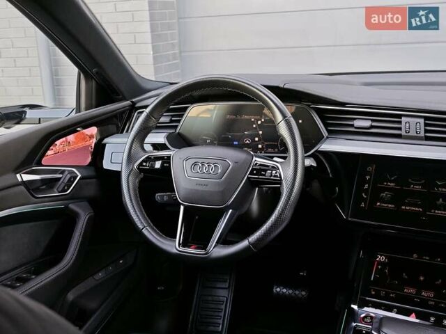Чорний Ауді E-Tron, об'ємом двигуна 0 л та пробігом 34 тис. км за 49499 $, фото 51 на Automoto.ua