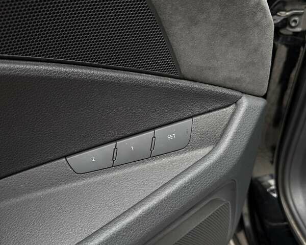 Чорний Ауді E-Tron, об'ємом двигуна 0 л та пробігом 148 тис. км за 31500 $, фото 37 на Automoto.ua