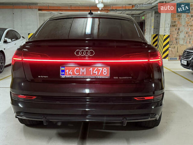 Черный Ауди E-Tron, объемом двигателя 0 л и пробегом 71 тыс. км за 38470 $, фото 62 на Automoto.ua