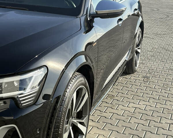 Чорний Ауді E-Tron, об'ємом двигуна 0 л та пробігом 95 тис. км за 36599 $, фото 38 на Automoto.ua