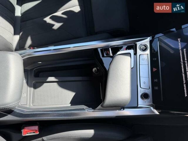 Черный Ауди E-Tron, объемом двигателя 0 л и пробегом 23 тыс. км за 38999 $, фото 45 на Automoto.ua