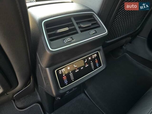 Чорний Ауді E-Tron, об'ємом двигуна 0 л та пробігом 73 тис. км за 37499 $, фото 45 на Automoto.ua