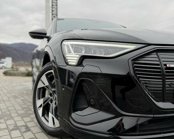 Чорний Ауді E-Tron, об'ємом двигуна 0 л та пробігом 65 тис. км за 41500 $, фото 6 на Automoto.ua
