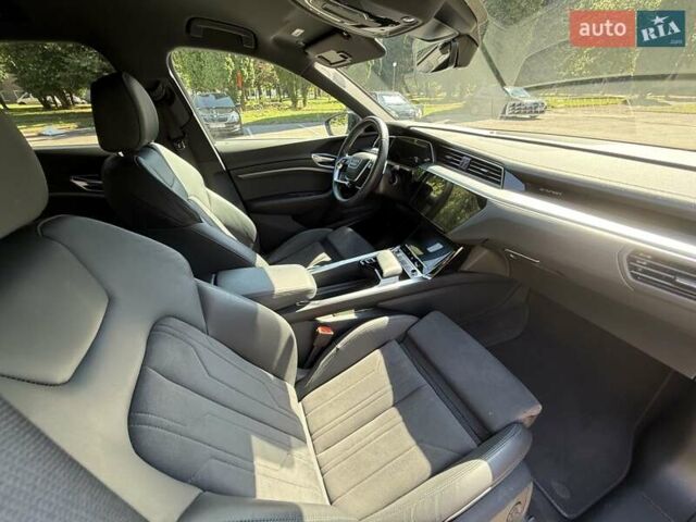 Черный Ауди E-Tron, объемом двигателя 0 л и пробегом 23 тыс. км за 38999 $, фото 37 на Automoto.ua