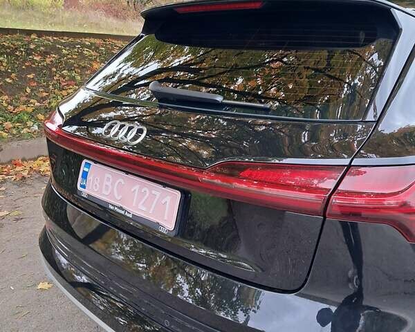 Черный Ауди E-Tron, объемом двигателя 0 л и пробегом 200 тыс. км за 27500 $, фото 14 на Automoto.ua