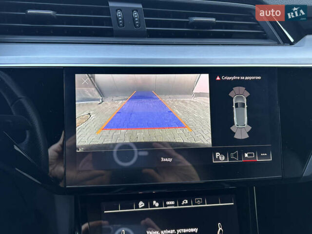 Чорний Ауді E-Tron, об'ємом двигуна 0 л та пробігом 95 тис. км за 36599 $, фото 58 на Automoto.ua