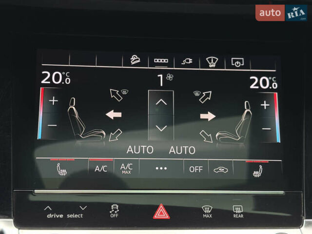 Черный Ауди E-Tron, объемом двигателя 0 л и пробегом 63 тыс. км за 44999 $, фото 46 на Automoto.ua