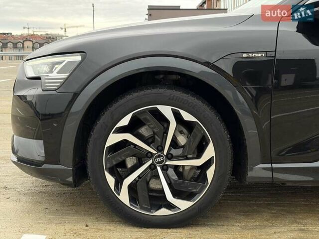 Чорний Ауді E-Tron, об'ємом двигуна 0 л та пробігом 99 тис. км за 29000 $, фото 9 на Automoto.ua
