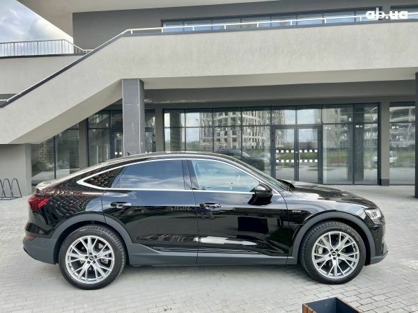 Черный Ауди E-Tron, объемом двигателя 0 л и пробегом 29 тыс. км за 57900 $, фото 5 на Automoto.ua