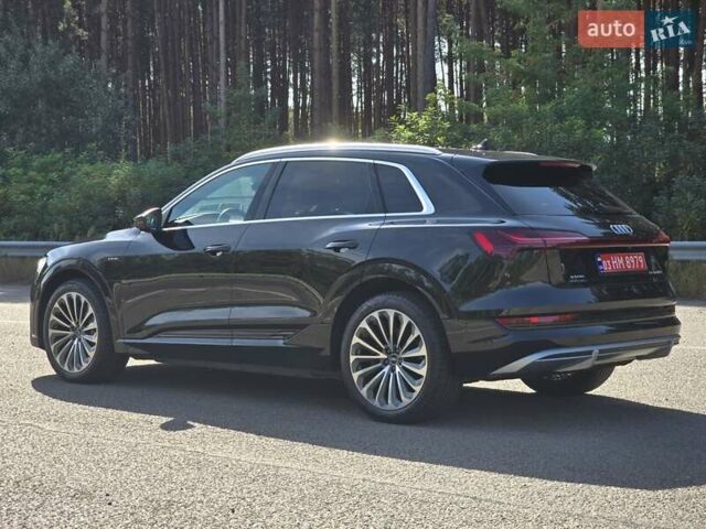 Чорний Ауді E-Tron, об'ємом двигуна 0 л та пробігом 73 тис. км за 37499 $, фото 4 на Automoto.ua