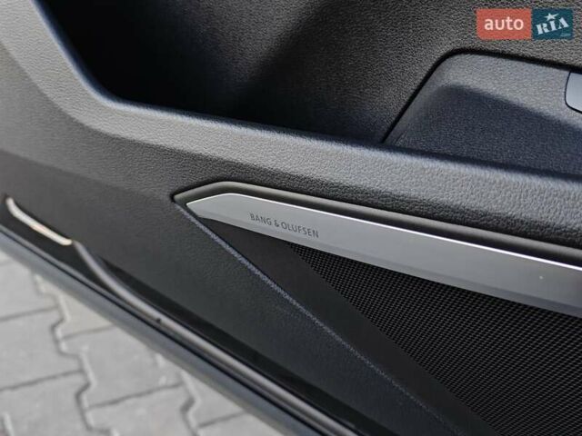 Чорний Ауді E-Tron, об'ємом двигуна 0 л та пробігом 34 тис. км за 49499 $, фото 30 на Automoto.ua