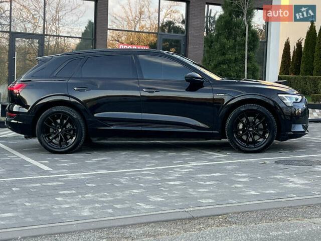 Чорний Ауді E-Tron, об'ємом двигуна 0 л та пробігом 187 тис. км за 23300 $, фото 10 на Automoto.ua