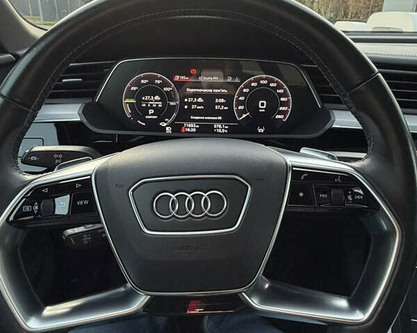 Черный Ауди E-Tron, объемом двигателя 0 л и пробегом 71 тыс. км за 38470 $, фото 48 на Automoto.ua