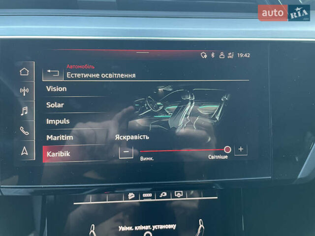 Чорний Ауді E-Tron, об'ємом двигуна 0 л та пробігом 35 тис. км за 40950 $, фото 33 на Automoto.ua