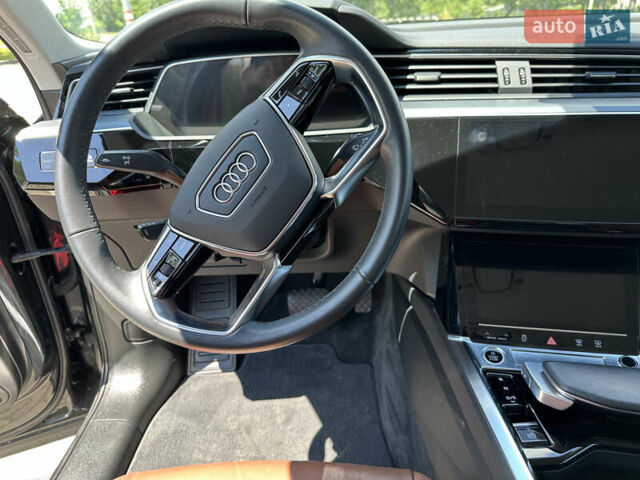 Черный Ауди E-Tron, объемом двигателя 0 л и пробегом 116 тыс. км за 27619 $, фото 23 на Automoto.ua