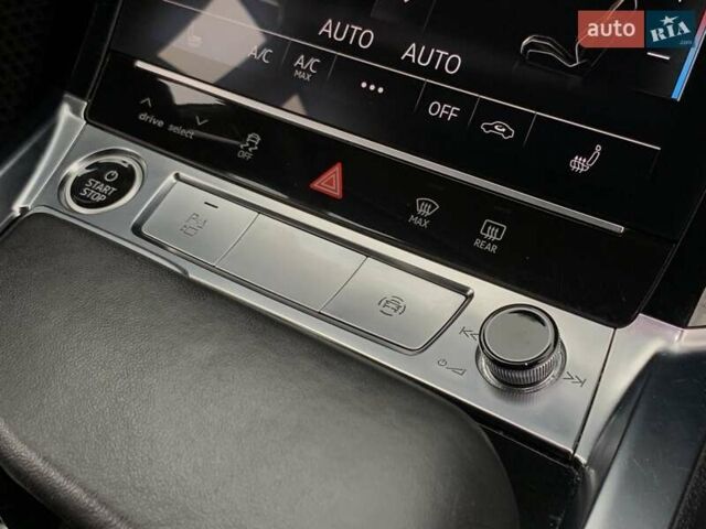 Черный Ауди E-Tron, объемом двигателя 0 л и пробегом 64 тыс. км за 35955 $, фото 46 на Automoto.ua