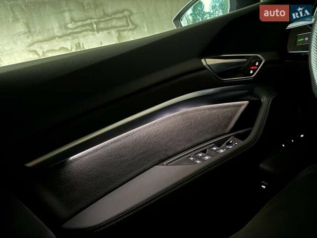 Черный Ауди E-Tron, объемом двигателя 0 л и пробегом 150 тыс. км за 31950 $, фото 49 на Automoto.ua