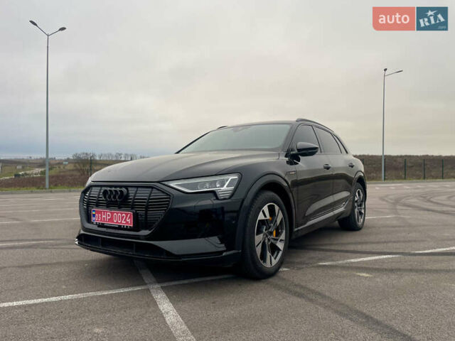 Черный Ауди E-Tron, объемом двигателя 0 л и пробегом 39 тыс. км за 39950 $, фото 3 на Automoto.ua