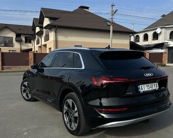 Чорний Ауді E-Tron, об'ємом двигуна 0 л та пробігом 19 тис. км за 52000 $, фото 7 на Automoto.ua