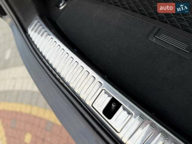 Черный Ауди E-Tron, объемом двигателя 0 л и пробегом 150 тыс. км за 31950 $, фото 143 на Automoto.ua