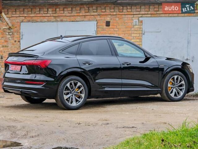 Черный Ауди E-Tron, объемом двигателя 0 л и пробегом 40 тыс. км за 48888 $, фото 10 на Automoto.ua