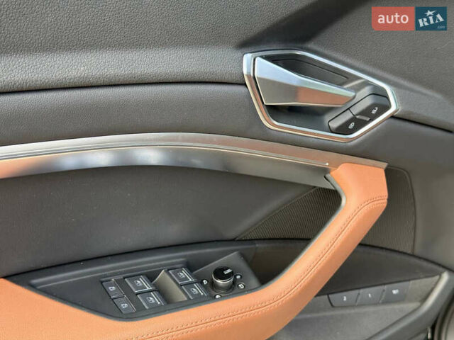 Черный Ауди E-Tron, объемом двигателя 0 л и пробегом 80 тыс. км за 34500 $, фото 65 на Automoto.ua