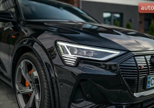 Черный Ауди E-Tron, объемом двигателя 0 л и пробегом 25 тыс. км за 55000 $, фото 6 на Automoto.ua