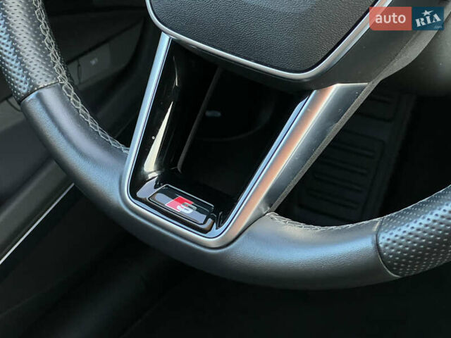 Черный Ауди E-Tron, объемом двигателя 0 л и пробегом 32 тыс. км за 47561 $, фото 53 на Automoto.ua