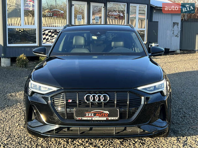 Черный Ауди E-Tron, объемом двигателя 0 л и пробегом 32 тыс. км за 47561 $, фото 2 на Automoto.ua