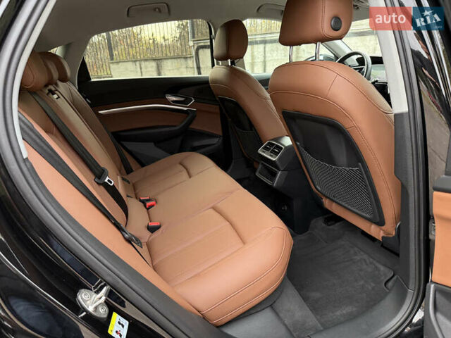 Черный Ауди E-Tron, объемом двигателя 0 л и пробегом 79 тыс. км за 29999 $, фото 29 на Automoto.ua