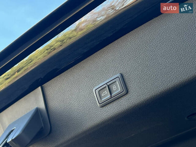 Черный Ауди E-Tron, объемом двигателя 0 л и пробегом 32 тыс. км за 47561 $, фото 36 на Automoto.ua