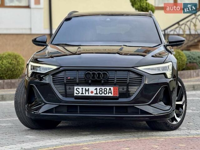 Черный Ауди E-Tron, объемом двигателя 0 л и пробегом 150 тыс. км за 31950 $, фото 7 на Automoto.ua
