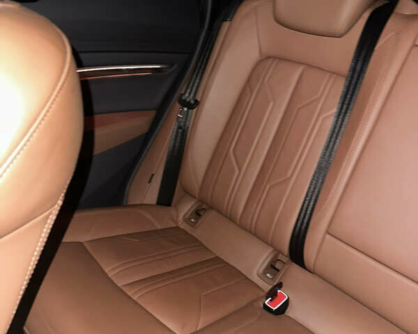 Чорний Ауді E-Tron, об'ємом двигуна 0 л та пробігом 78 тис. км за 42000 $, фото 34 на Automoto.ua