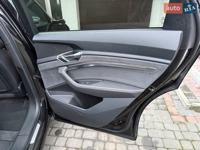 Черный Ауди E-Tron, объемом двигателя 0 л и пробегом 95 тыс. км за 38500 $, фото 27 на Automoto.ua