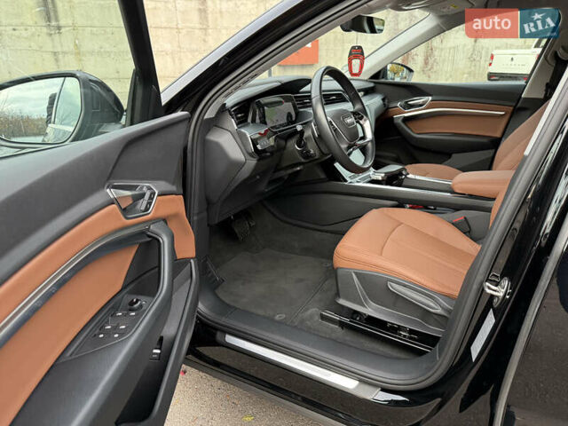 Черный Ауди E-Tron, объемом двигателя 0 л и пробегом 79 тыс. км за 29999 $, фото 46 на Automoto.ua