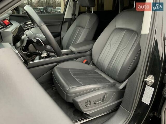 Черный Ауди E-Tron, объемом двигателя 0 л и пробегом 64 тыс. км за 35955 $, фото 28 на Automoto.ua