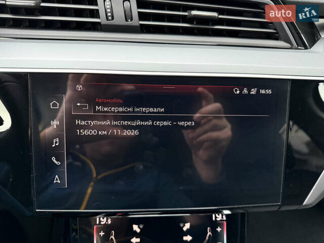 Черный Ауди E-Tron, объемом двигателя 0 л и пробегом 64 тыс. км за 31700 $, фото 52 на Automoto.ua