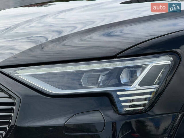 Черный Ауди E-Tron, объемом двигателя 0 л и пробегом 80 тыс. км за 34500 $, фото 9 на Automoto.ua